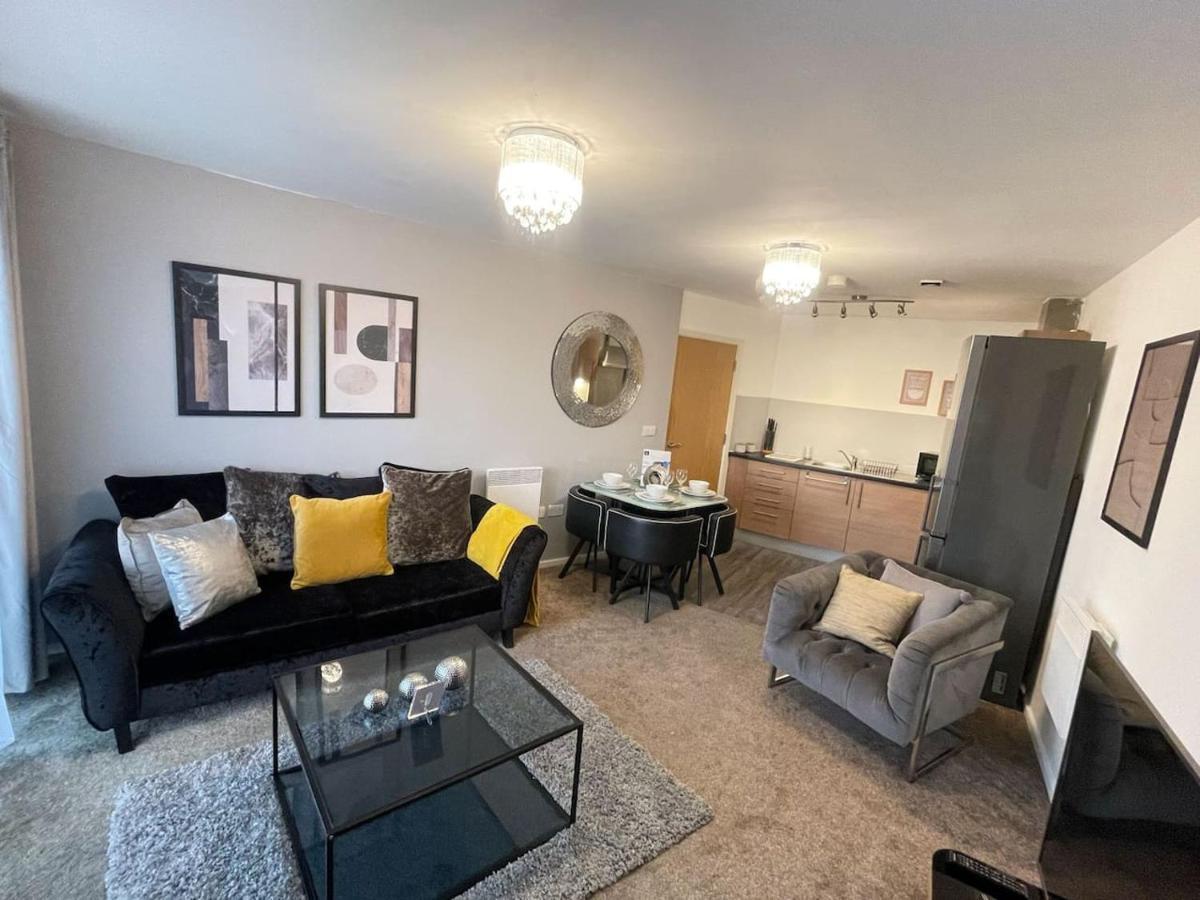 Cityfront Cosy Apt Near City Centre & Etihad Stadium, Free Parking Manchester Bagian luar foto