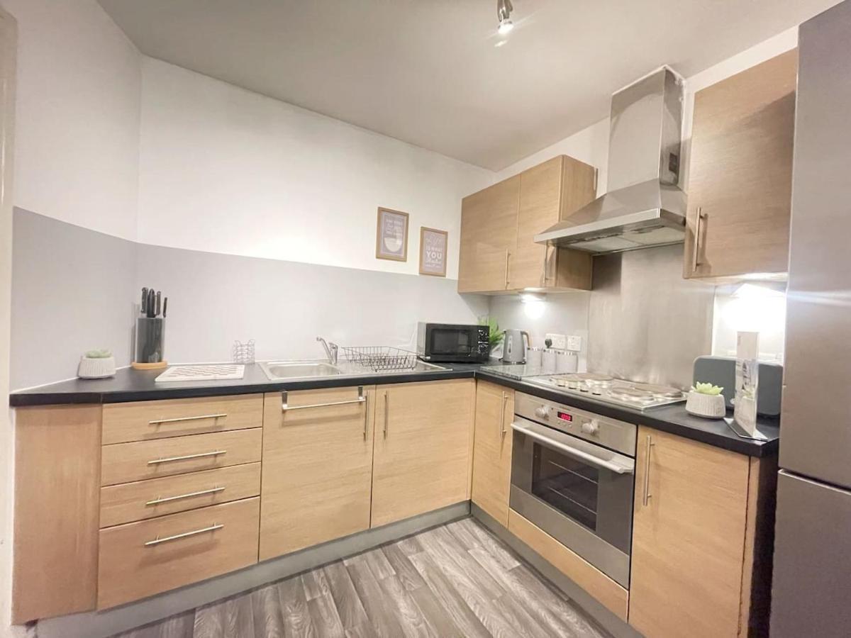 Cityfront Cosy Apt Near City Centre & Etihad Stadium, Free Parking Manchester Bagian luar foto
