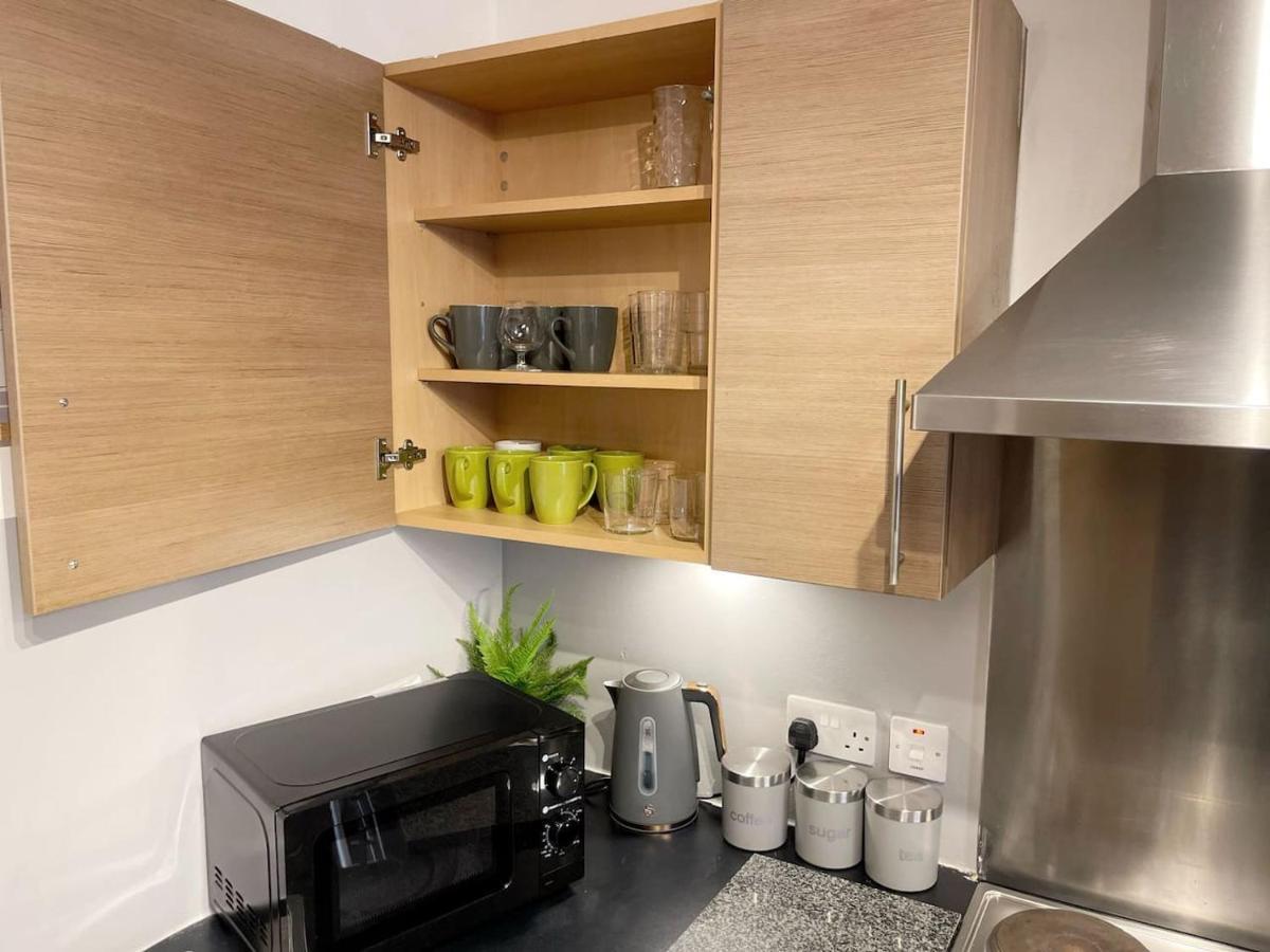 Cityfront Cosy Apt Near City Centre & Etihad Stadium, Free Parking Manchester Bagian luar foto